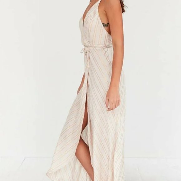 Urban Outfitters Kimchi Blue Gold Thistle Sparkle Metallic Wrap Maxi Dress 6 - Picture 3 of 13